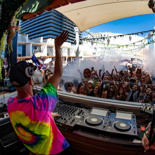 Pool Party VIP Experience with Private VIP Host in Las Vegas 1