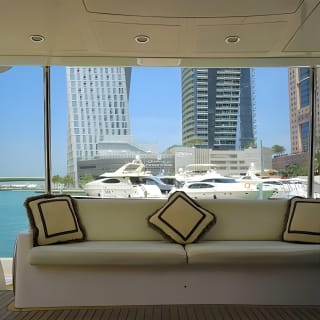 Yacht Trip Dubai : Book 56 ft Premium Yacht up to 21 people 20