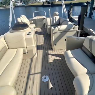 Half-Day Private Tiki Boat Beach Tour ab Fort Myers 4