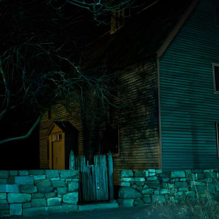 Salem Booze and Brews Haunted Pub Crawl by US Ghost Adventures 2