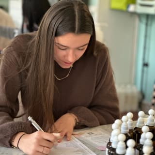 Apéro et Atelier parfumerie : crée ton parfum personnalisé 8