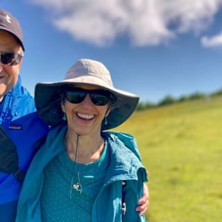 Mountaintop Yoga & Meditation Hike in Asheville 4