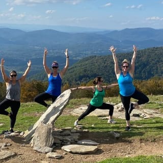 Mountaintop Yoga & Meditation Hike in Asheville 7
