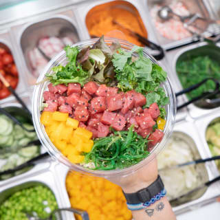 Aloha Poké: transport yourself to Hawaii 5
