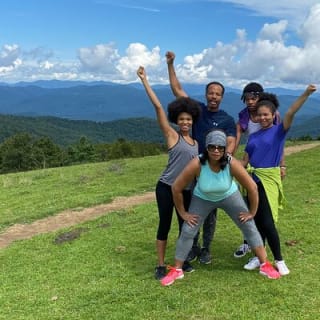 Mountaintop Yoga & Meditation Hike in Asheville 10