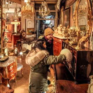 Small Group Paris Saint Ouen Flea Market Walking Tour 4