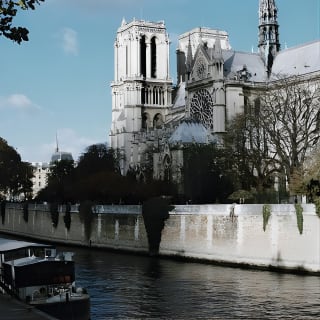 Visite guidée à pied de l'histoire de Paris dans le centre de Paris - semi-privée 8ppl Max 2