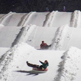 From NYC: Snow Tubing & Beer Garden Visit Day Trip 4