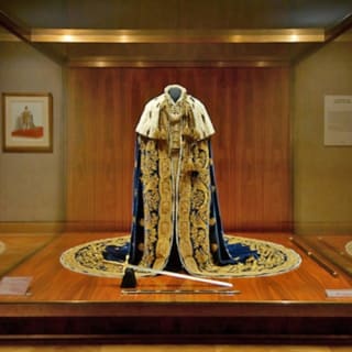 Kaiserin Elisabeth: Kaiserliche Schatzkammer Wien + Kaiserliches Kutschenmuseum 5