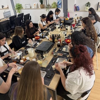 CandleLab: Taller de velas con bebida y picoteo 11
