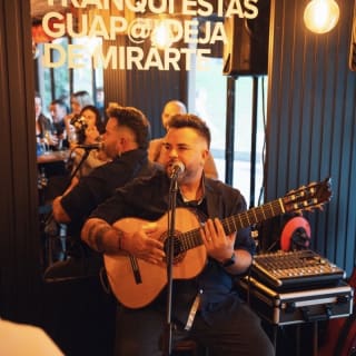 La Caseta: Tapeo andaluz, rumba en directo y tardeo en Barcelona 3
