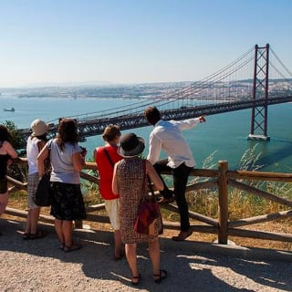 Guided excursion to Arrábida and Sesimbra with wine tasting 4