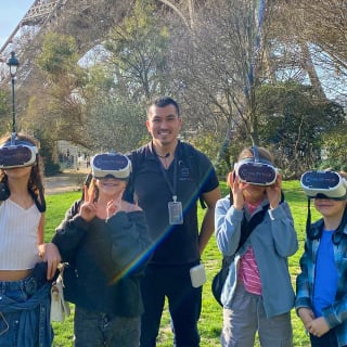 L’epopea della Torre Eiffel: il tour ufficiale guidato in realtà virtuale 8