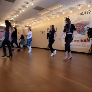 Line Dance Lesson in Nashville 2