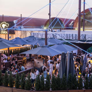 Domingos canallas en la terraza de Zielou 5