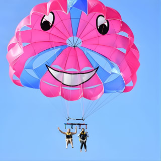 Gold Coast Tandem Parasail & V8 Jetboat Combo - 1 Standort 2
