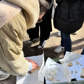 Kids-Friendly - Eat, Play, Love Montmartre: 3-Stundenigen Walking Food Tour 8