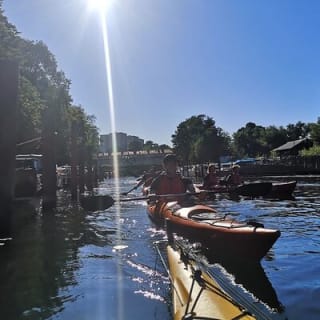 Tour in kayak al tramonto a Stoccolma Centrale e Swedish Fika 9