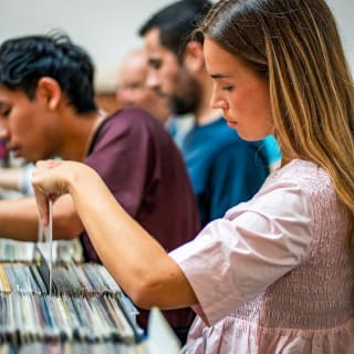 PARIS VINYL SALE 10 - 50 000 vinyles à - de 10€ 1