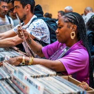 PARIS VINYL SALE 10 - 50 000 vinyles à - de 10€ 2