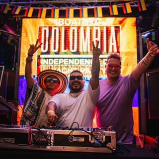 Colombian Independence Day Sunset Boat Party Yacht Cruise 1