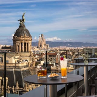 Experiencia Gastronómica Tablafina: Menú de tapas + Cóctel de autor en Eleven BCN 5