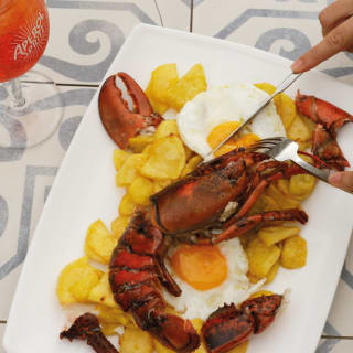Aperol Spritzeria: menú de bogavante con huevos fritos y patatas 1