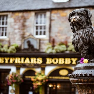 Edinburgh Exploration Game - Mystery Walk with Pub & Coffee Stops 2