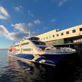 High-Speed-Passagierfähre zwischen Seattle, WA & Victoria, BC: EINWEG 3