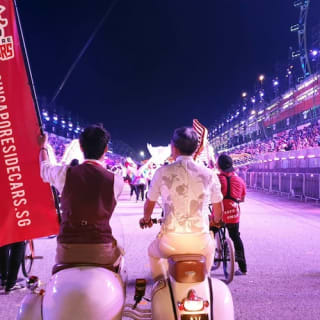 Vespa Night Tour of Singapore 6