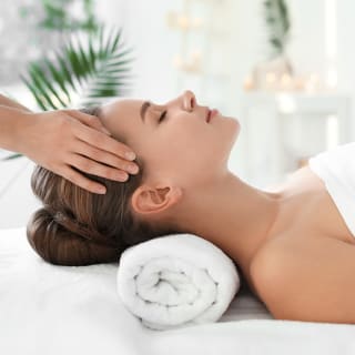Romantic Wellness Day per coppie, massaggio al Chocolate Spa e vassoio fluttuante di Champagne e frutta 5