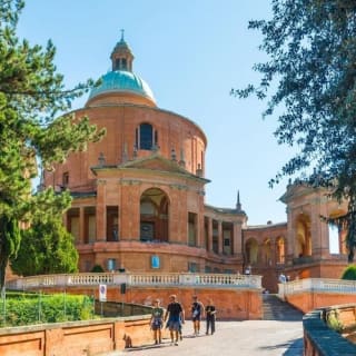 San Luca Express e degustazione locale 1