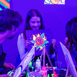 Neon Brush: A Glow-in-the-Dark Painting Experience 3