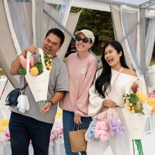 Cj Hendry's Flower Market 4