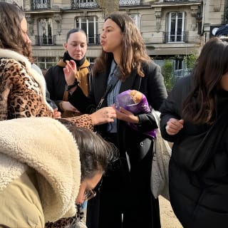 Kids-Friendly - Eat, Play, Love Montmartre: 3-Stundenigen Walking Food Tour 9