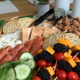 Edible Expressions: Explora el Arte Culinario + Creación de Velas 3