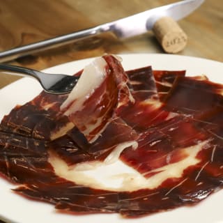 Barcelona: Wine, Tapas & Theatre: A Playful Wine Tasting 5