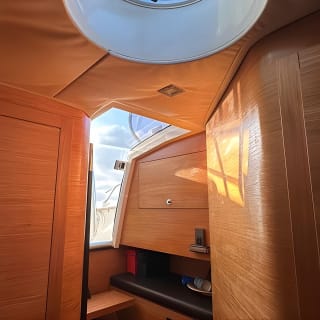 Barca a vela 36 piedi con cabina e bagno, Champagne incluso 17