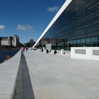 Oslo City Walks - The City of Contrasts 4