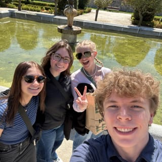 Whispers of El Retiro en Madrid - Juego de exploración al aire libre 3