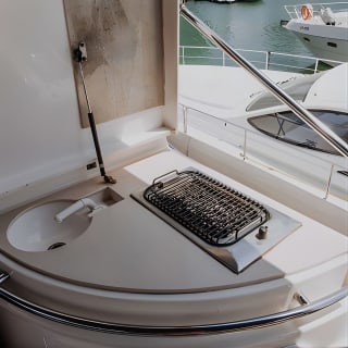 Yacht Trip Dubai : Book 56 ft Premium Yacht up to 21 people 23