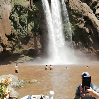 Depuis Marrakech : Excursion d'une journée aux chutes d'eau d'Ouzoud et excursion en bateau 8