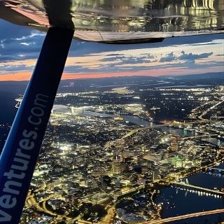 Airplane Flight Tour over Portland, Oregon 9