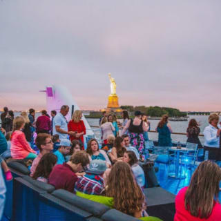 New York Signature Dinner Cruise 4