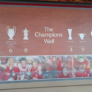 3 Hours Football Stadiums E-Bike Tour in United Kingdom 4