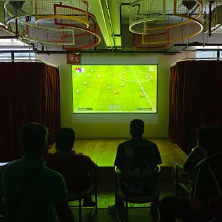 Glued - Tournaments 4