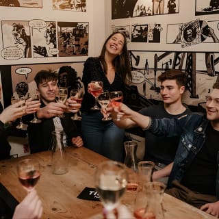 Tipsy Tour with Drinks Included in London 1