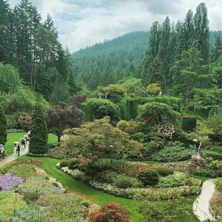 The Butchart Gardens Express Shuttle 2