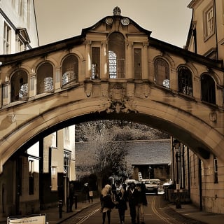 90 Minute Classic Walking Tour of Oxford 7