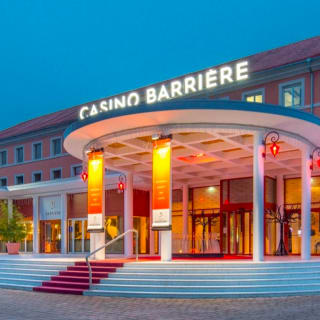 Comédie "Demain, je me marie !" au Casino Barrière de Menton 2